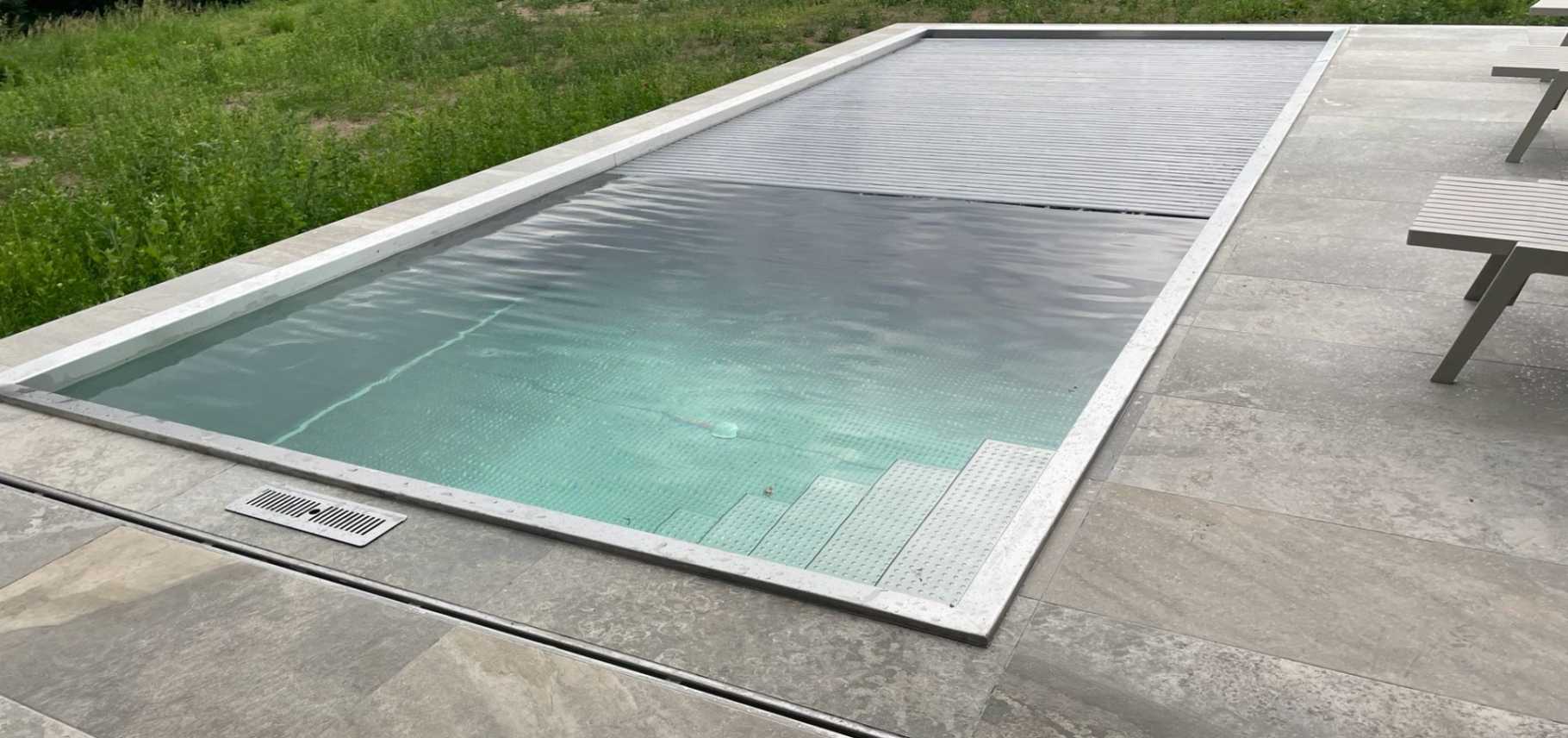 Skimerový bazén délky 7x3m